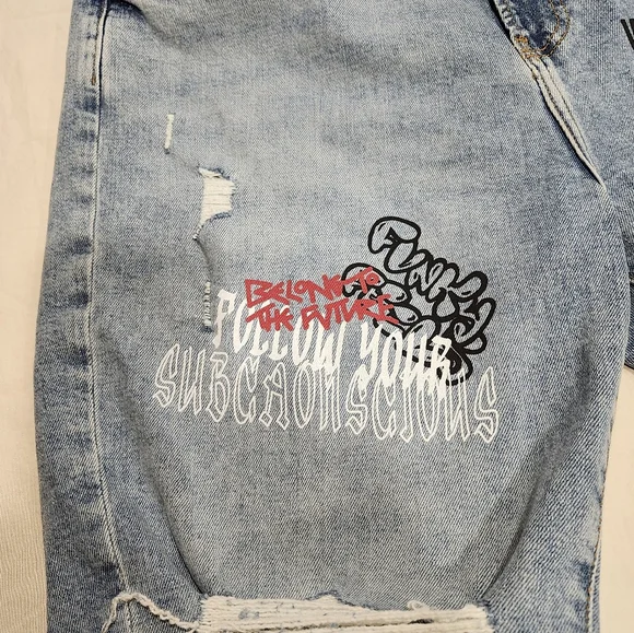 ZARA Mens Relaxed Shorts in Painted Denim - size 34 - Picture 6 of 11